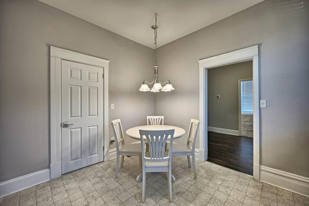 Suites On Seneca - Lovely 2 Bed 1 Bath Apartment Harrisburg Exterior foto